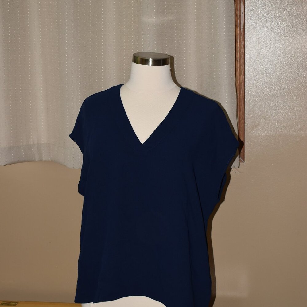Top, navy blue 2X